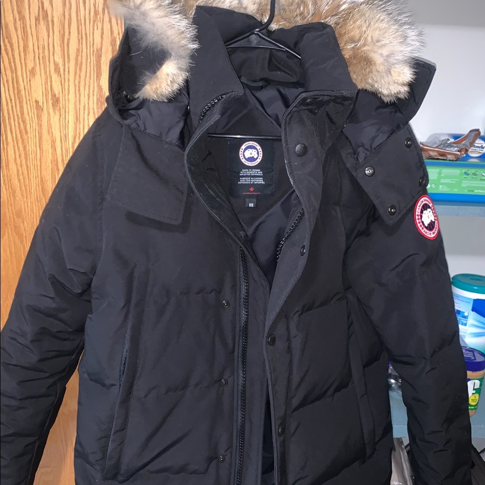Canadian Goose Coat (Medium)